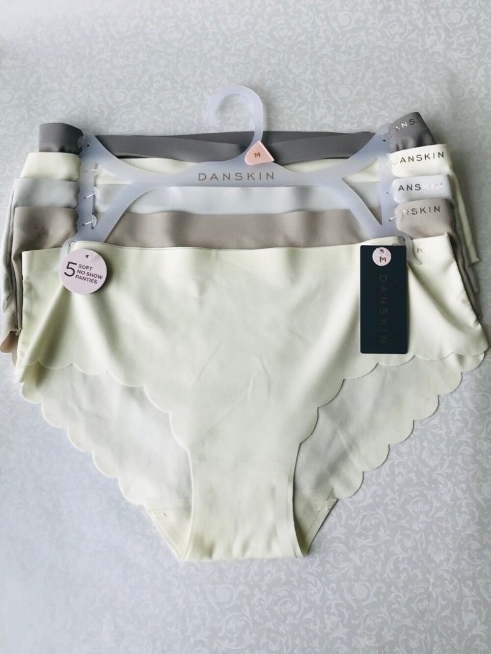 Danskin Intimate Soft  No Show Panties  5 set  Size : M